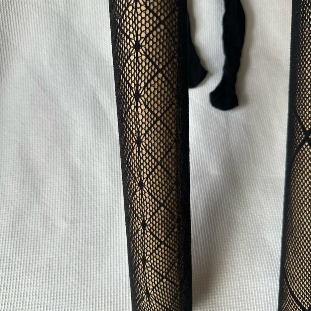 3 pairs of fishnet pantyhose black with different designs Hexagon Flower SZ M-L
